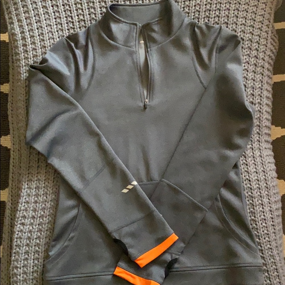 OrangeTheory 1/4 Zip Pullover Like new Condition